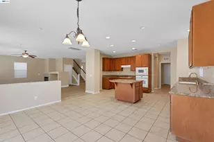 16166 Meadowmeer Ln, Fontana, CA 92336 - Photo 13