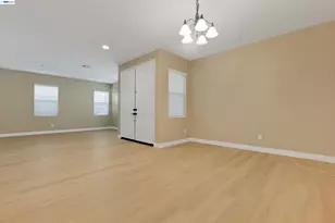 16166 Meadowmeer Ln, Fontana, CA 92336 - Photo 3