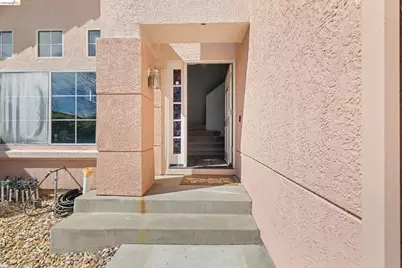 4924 Stirrup Way, Antioch, CA 94531 - Photo 3