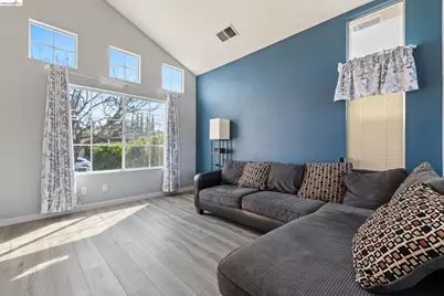 4924 Stirrup Way, Antioch, CA 94531 - Photo 5