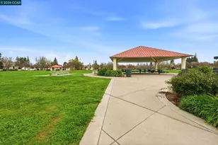 5683 Vintage Cir, Stockton, CA 95219 - Photo 41