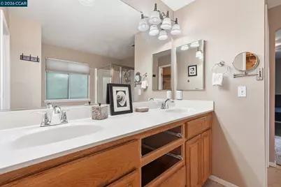 5683 Vintage Cir, Stockton, CA 95219 - Photo 33