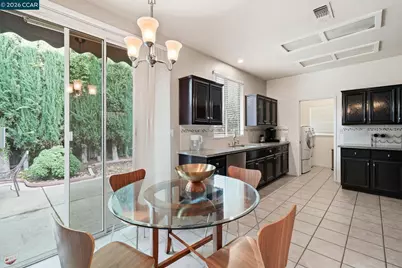 5683 Vintage Cir, Stockton, CA 95219 - Photo 15