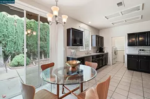 5683 Vintage Cir, Stockton, CA 95219 - Photo 15