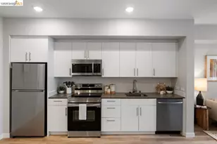 260 Brooklyn Basin Way, Oakland, CA 94606 - Photo 9