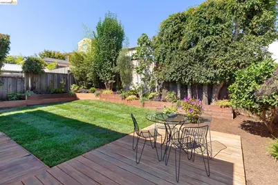 2745 Maxwell Ave, Oakland, CA 94619 - Photo 5