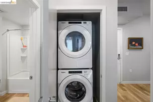 260 Brooklyn Basin Way, Oakland, CA 94606 - Photo 17