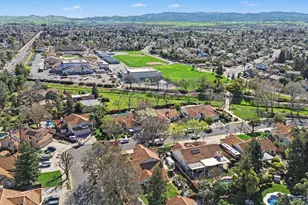 925 Outrigger Cir, Brentwood, CA 94513 - Photo 33