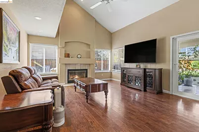 925 Outrigger Cir, Brentwood, CA 94513 - Photo 9