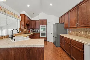 925 Outrigger Cir, Brentwood, CA 94513 - Photo 15
