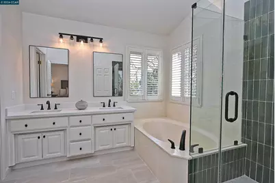 672 Enrica Ln, Walnut Creek, CA 94597 - Photo 27