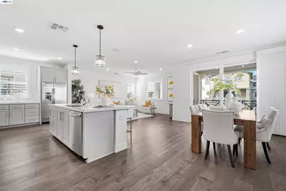 37879 Seafarer Rd, Newark, CA 94560 - Photo 3