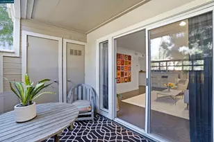 2560 Oak Rd, Walnut Creek, CA 94597 - Photo 29