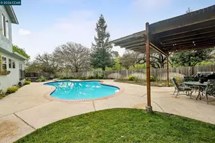 2126 Spring Lake Ct, Martinez, CA 94553 - Photo 25