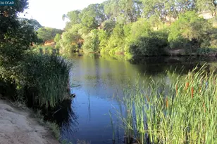 2126 Spring Lake Ct, Martinez, CA 94553 - Photo 31