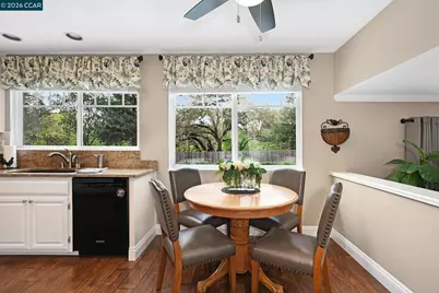 2126 Spring Lake Ct, Martinez, CA 94553 - Photo 9