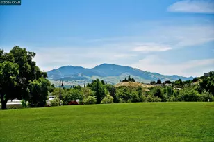 2126 Spring Lake Ct, Martinez, CA 94553 - Photo 33