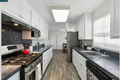 1201 Valle Vista Ave, Vallejo, CA 94589 - Photo 9