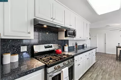 1201 Valle Vista Ave, Vallejo, CA 94589 - Photo 11