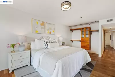 933 Shoreline Dr #203, Alameda, CA 94501 - Photo 9