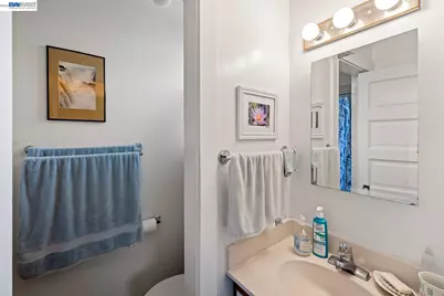 1527 8th St, Alameda, CA 94501 - Photo 21