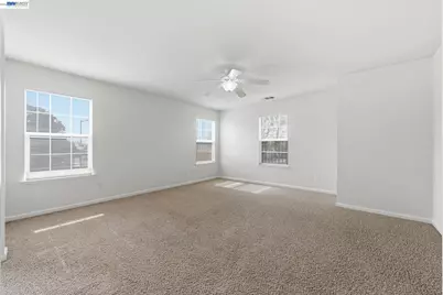 1405 Cat Tail Dr, Stockton, CA 95204 - Photo 11