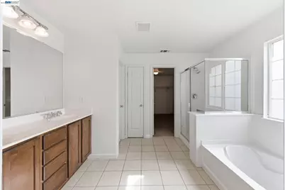 1405 Cat Tail Dr, Stockton, CA 95204 - Photo 13