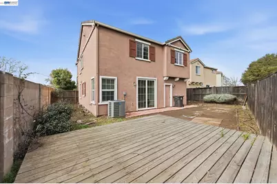 1405 Cat Tail Dr, Stockton, CA 95204 - Photo 25