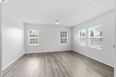 1405 Cat Tail Dr, Stockton, CA 95204 - Photo 5