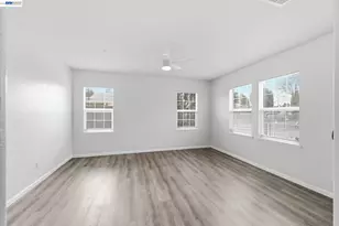 1405 Cat Tail Dr, Stockton, CA 95204 - Photo 5