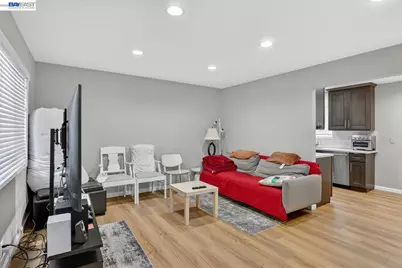 484 B St, Hayward, CA 94541 - Photo 31