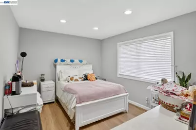 484 B St, Hayward, CA 94541 - Photo 37