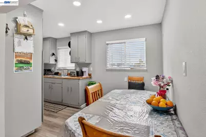 484 B St, Hayward, CA 94541 - Photo 25