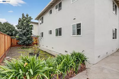 484 B St, Hayward, CA 94541 - Photo 5