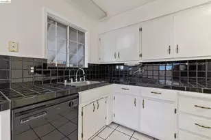 2942 Roosevelt Ln, Antioch, CA 94509 - Photo 9