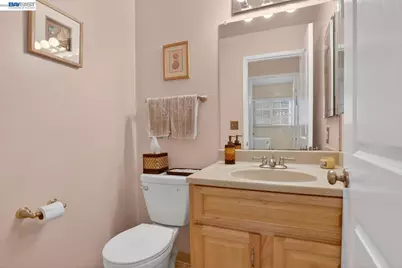 5827 Cold Water Drive, Castro Valley, CA 94552 - Photo 33