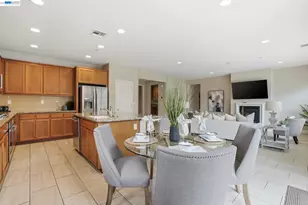 1718 Kyle Dayton Dr, Tracy, CA 95376 - Photo 13