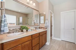 1718 Kyle Dayton Dr, Tracy, CA 95376 - Photo 25