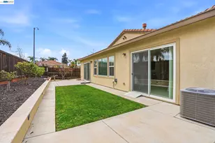 1718 Kyle Dayton Dr, Tracy, CA 95376 - Photo 33