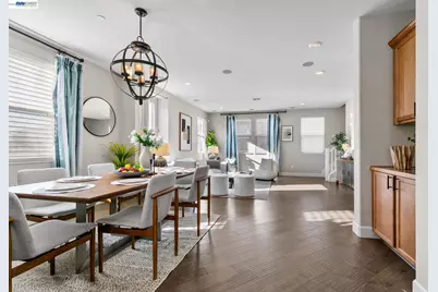 1038 Giacomo Ln, San Jose, CA 95131 - Photo 9