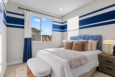 1038 Giacomo Ln, San Jose, CA 95131 - Photo 33