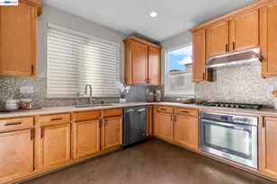 1038 Giacomo Ln, San Jose, CA 95131 - Photo 15