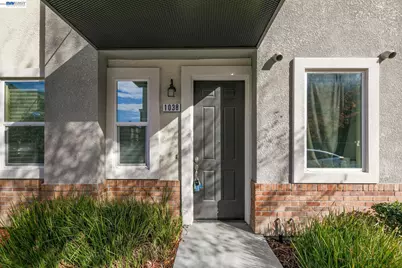 1038 Giacomo Ln, San Jose, CA 95131 - Photo 3