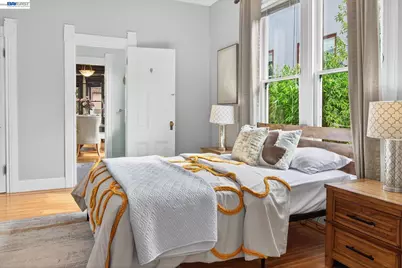 2214 Clinton Ave, Alameda, CA 94501 - Photo 27