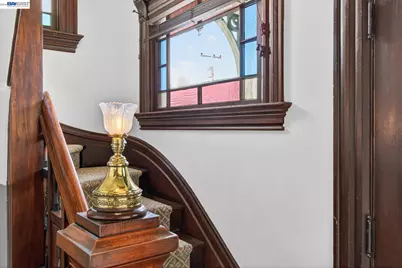 2214 Clinton Ave, Alameda, CA 94501 - Photo 7