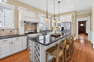 2214 Clinton Ave, Alameda, CA 94501 - Photo 21