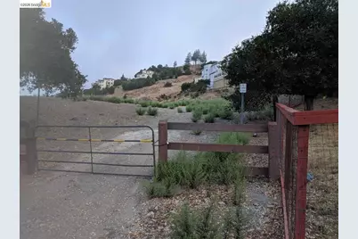 0 Redwood Rd, Oakland, CA 94619 - Photo 3