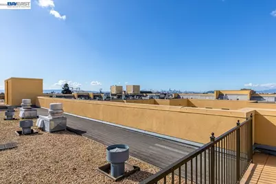 809 Clay, Oakland, CA 94607 - Photo 27