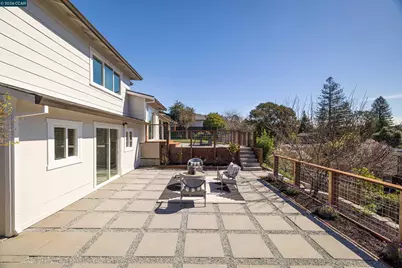 1020 Sanders Dr, Moraga, CA 94556 - Photo 29
