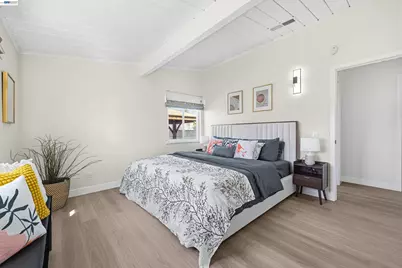 2498 Peachtree Ln, San Jose, CA 95128 - Photo 17